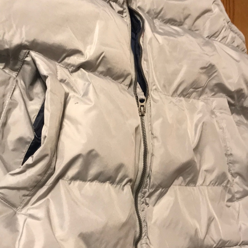Vest - Picture 6 of 9